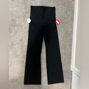 Spanx Booty Boost Flare Legging - Small